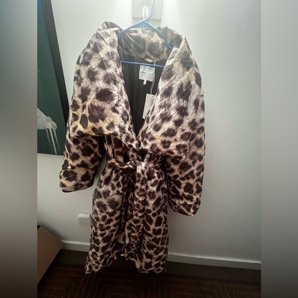 H&M STUDIO COLLECTION WATER-REPELLENT DOWN PUFFER COAT - Picture 4 of 8